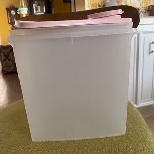 Vintage Tupperware Cereal Keeper
